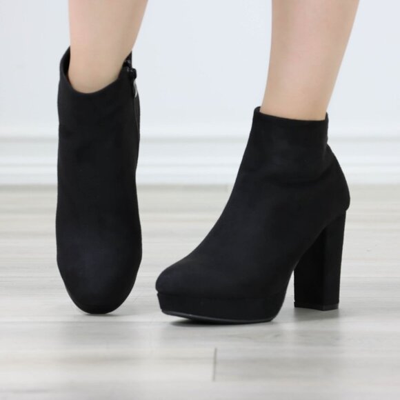 Black Faux Suede Platform High Heel Ankle Boots Zip Up - Picture 9 of 11